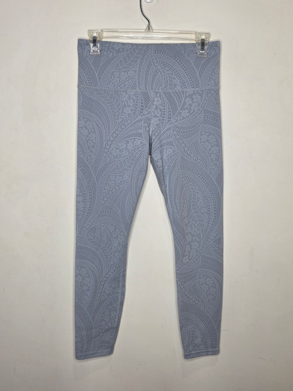 Athleta Elation textured blue grey lace floral print leggings - medium - 985544